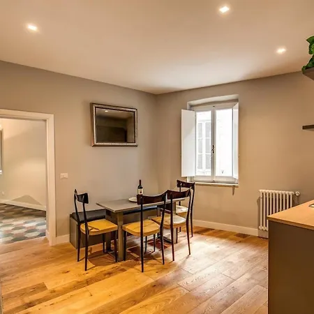 Campo Di Fiori 2 Bedroom Int 4 Apartment Rome