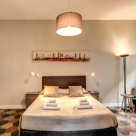 Campo Di Fiori 2 Bedroom Int 4 Apartment Rome