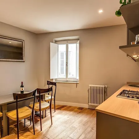 Campo Di Fiori 2 Bedroom Int 4 Apartment Rome